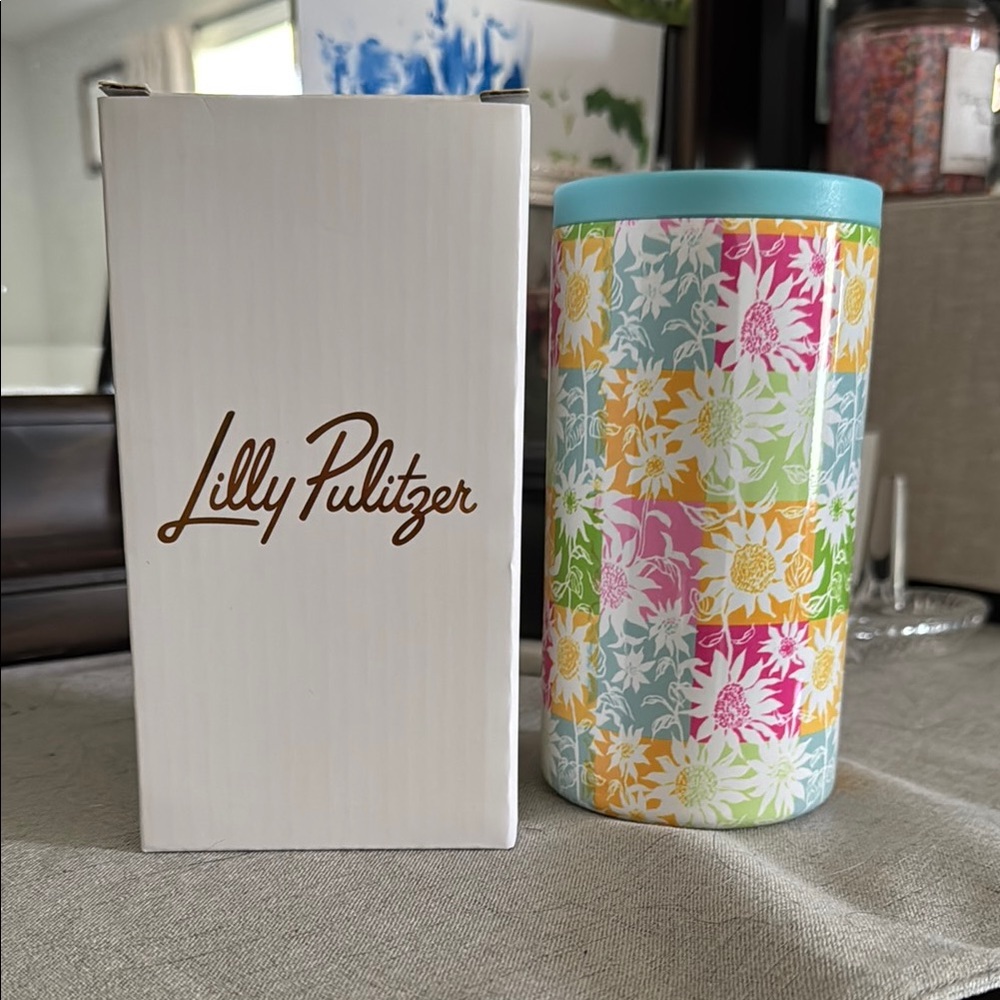 Lilly Pulitzer Insulated Slim Can brand new